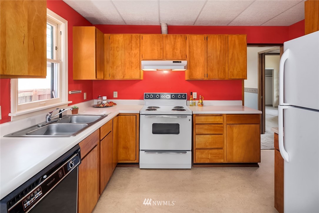 117 North 76th Street Seattle, WA 98103 - Photo 5 of 14 Gallery Image 5