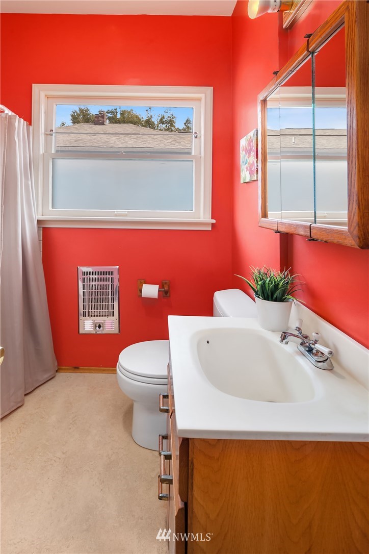 117 North 76th Street Seattle, WA 98103 - Photo 10 of 14 Gallery Image 10