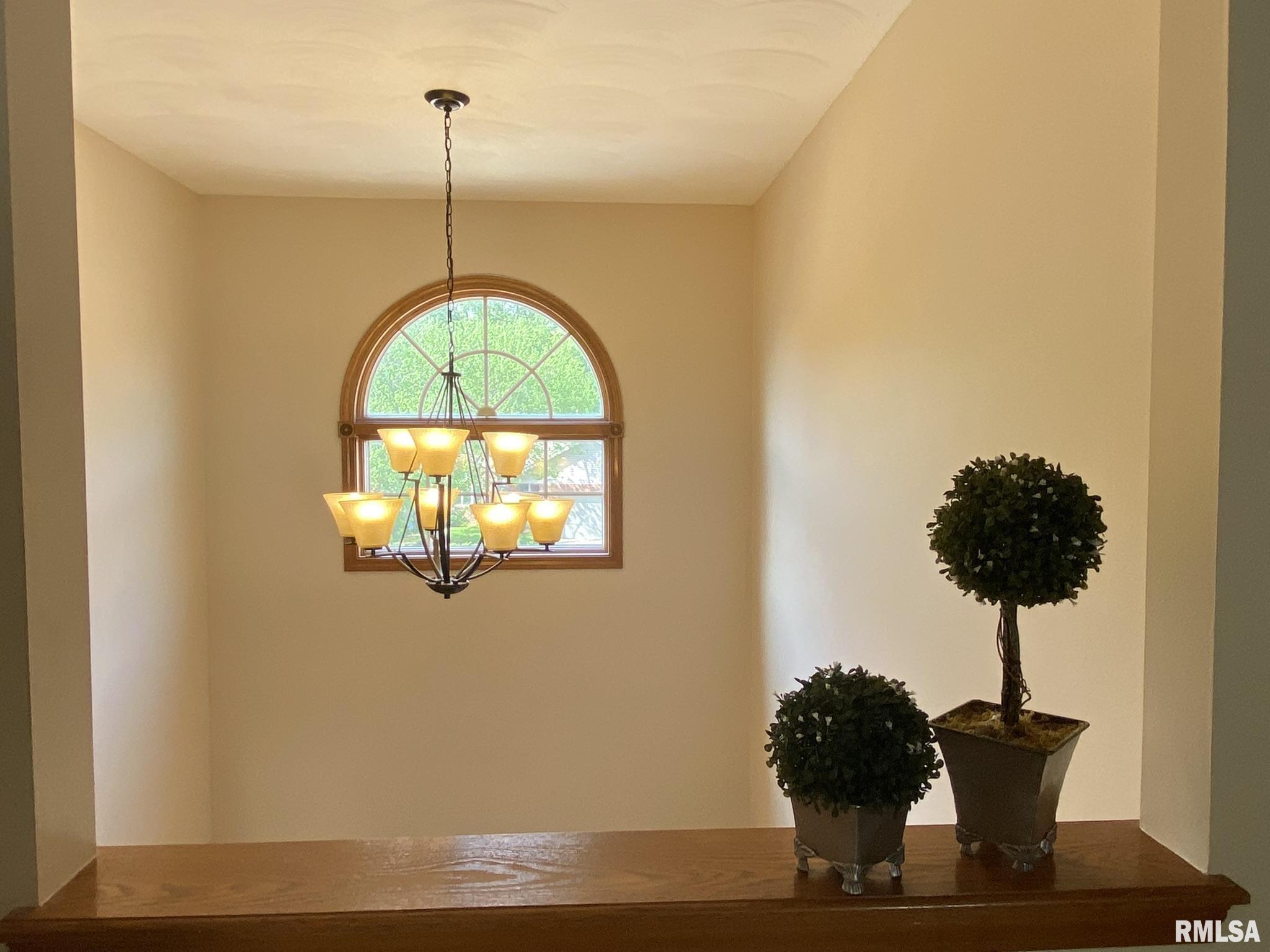 2524 Chapel Hill Road Springfield, IL 62702 - Photo 22 of 28