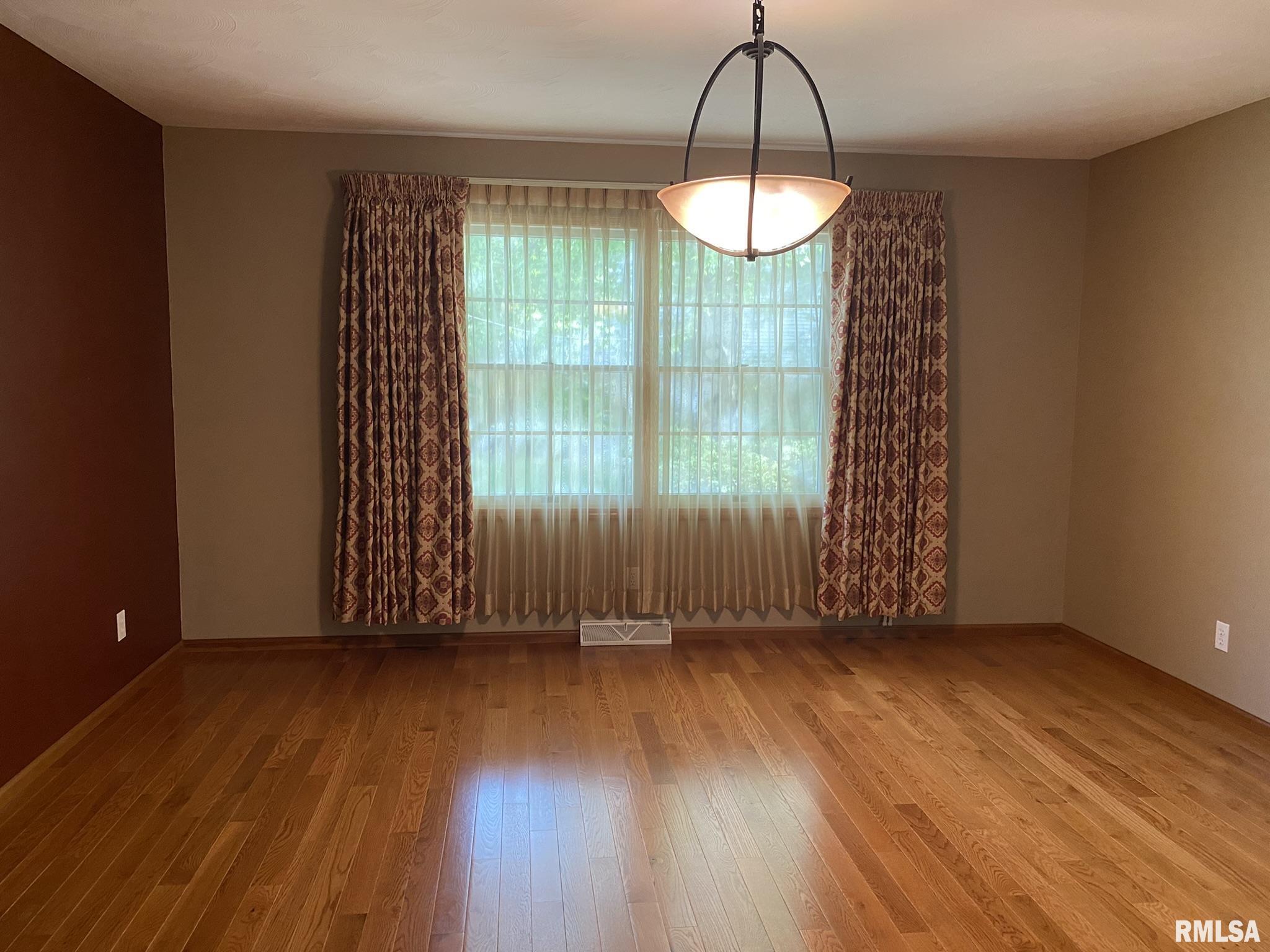 2524 Chapel Hill Road Springfield, IL 62702 - Photo 24 of 28