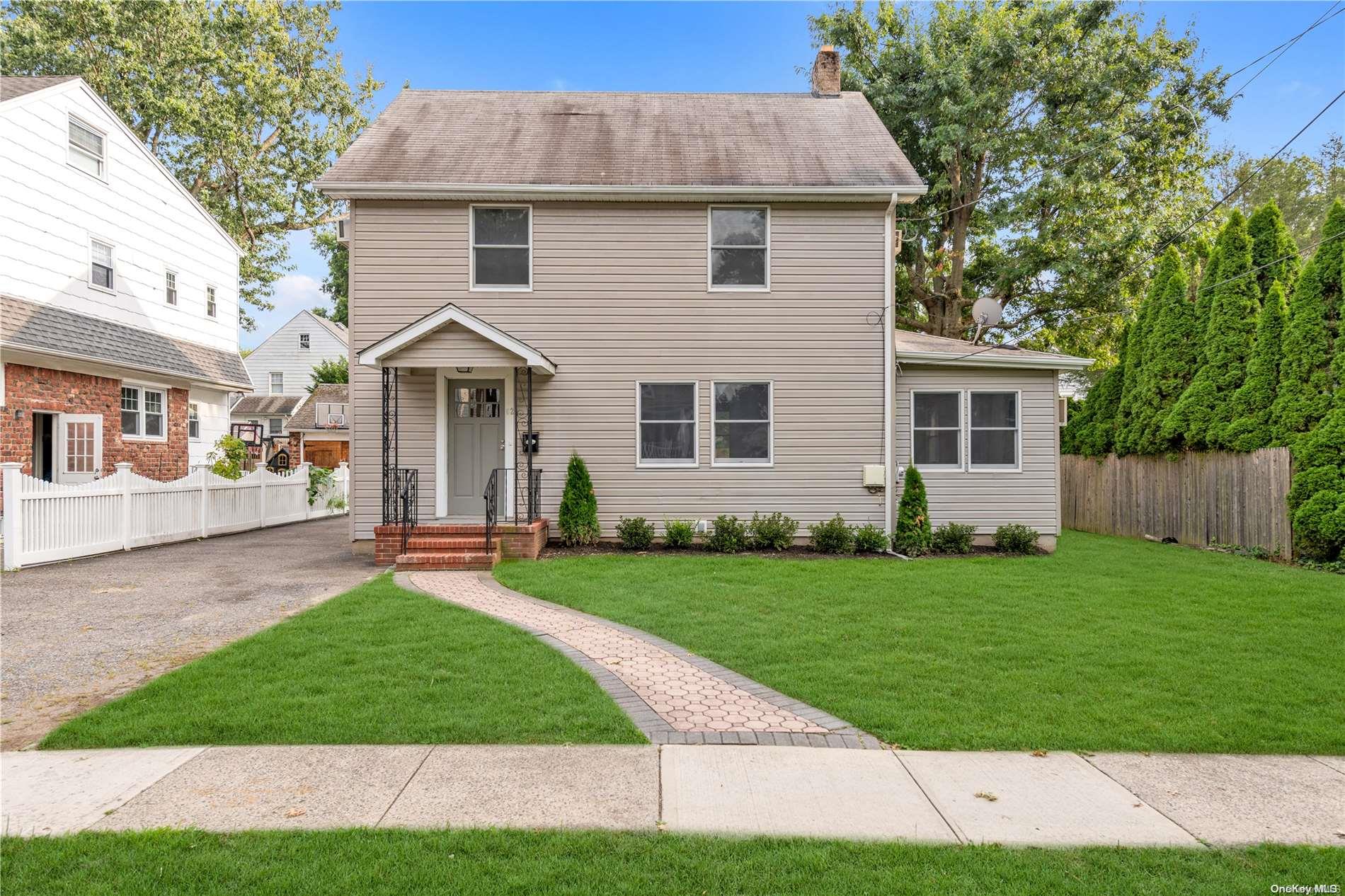 62 Bar Beach Road Port Washington, NY 11050 - Photo 1 of 1 Gallery Image 1