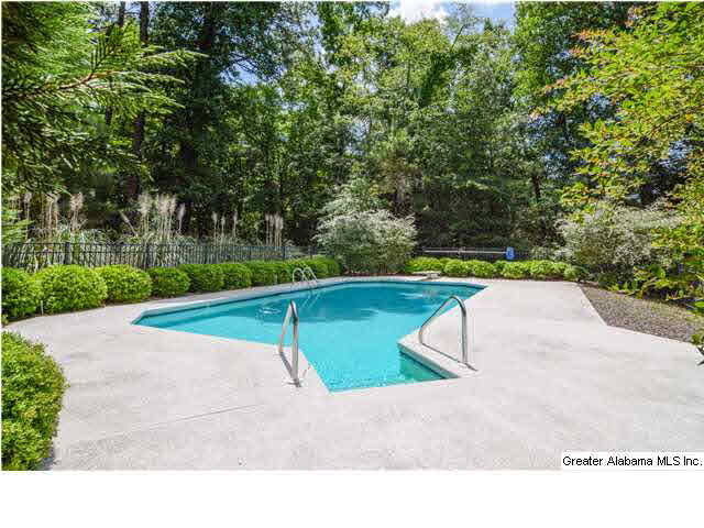 2052 Magnolia Ridge Birmingham, AL 35243 - Photo 31 of 32