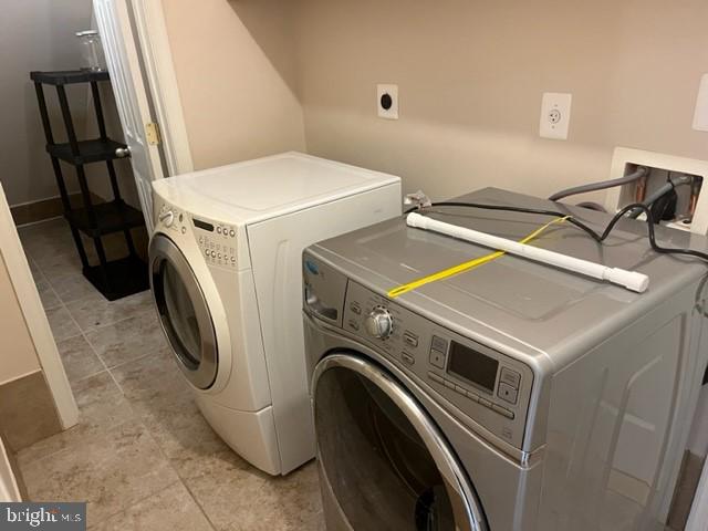 1902 Dalmation Drive McLean, VA 22101 - Photo 12 of 14 Washer & Dryer