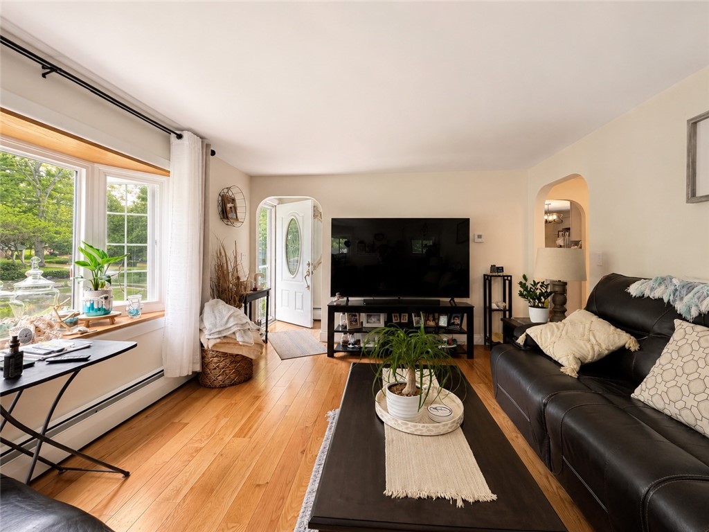 422 Rockland Road Scituate, RI 02857 - Photo 14 of 25