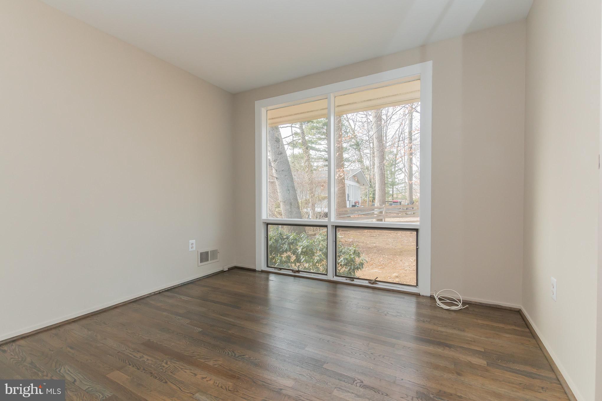 1100 La Grande Road Silver Spring, MD 20903 - Photo 13 of 30 Bedroom 2