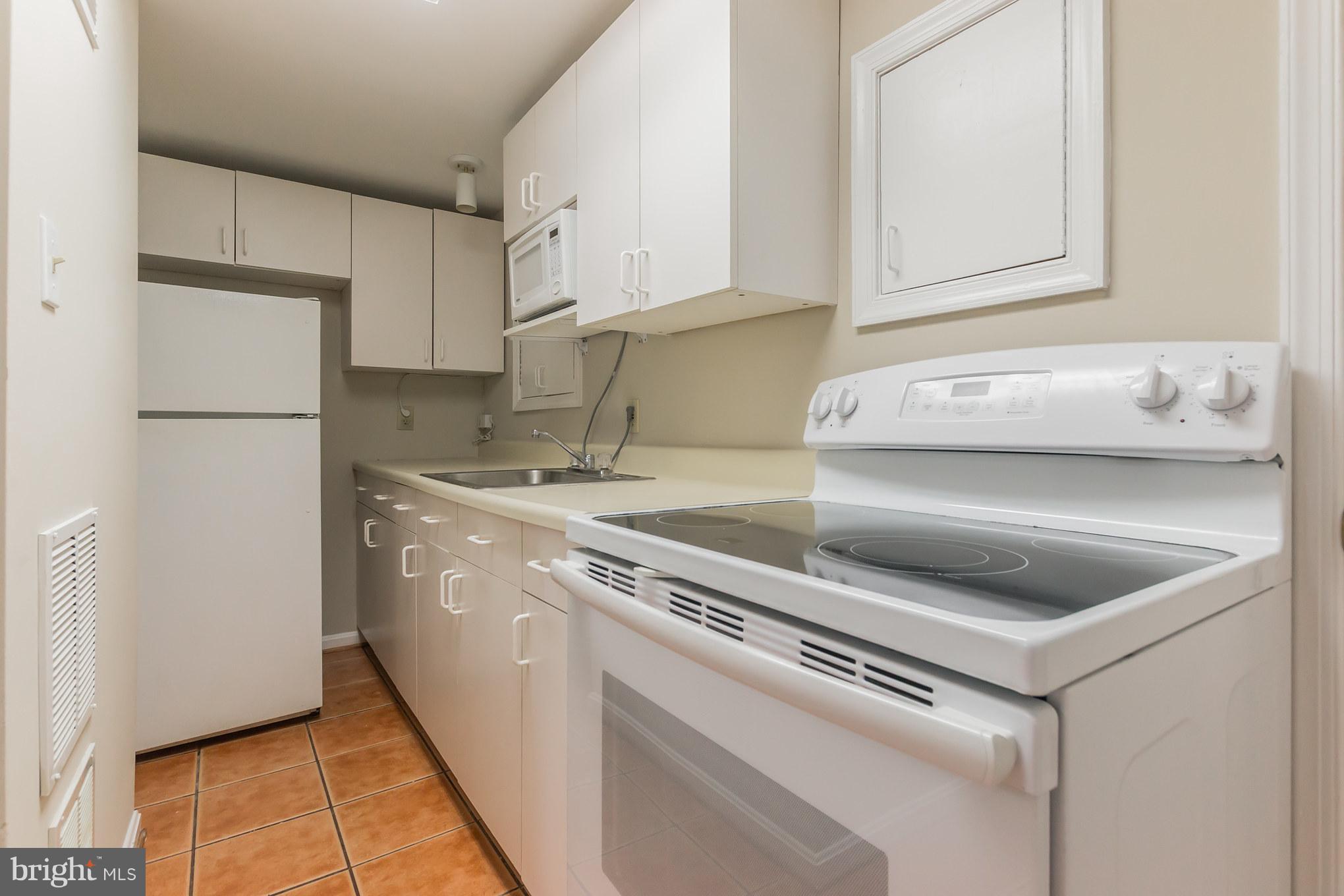 1100 La Grande Road Silver Spring, MD 20903 - Photo 24 of 30 Kitchen - lower level
