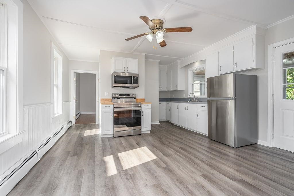 21 King Street Rochester, NH 03867 - Photo 3 of 34