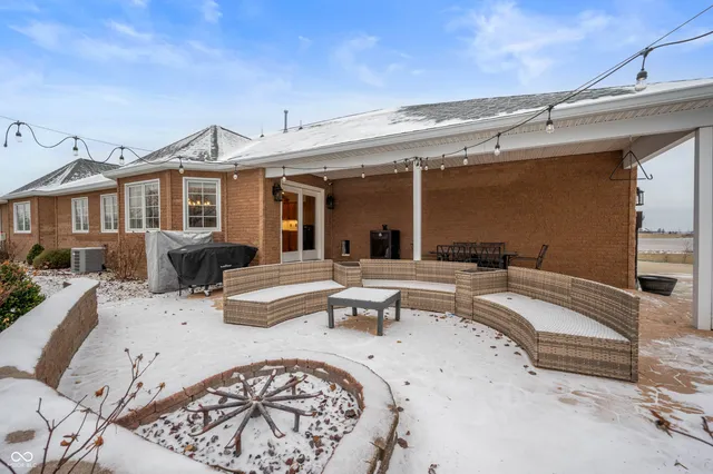 $790,000 | 1695 South Co Road 550 East, Selma, IN 47383