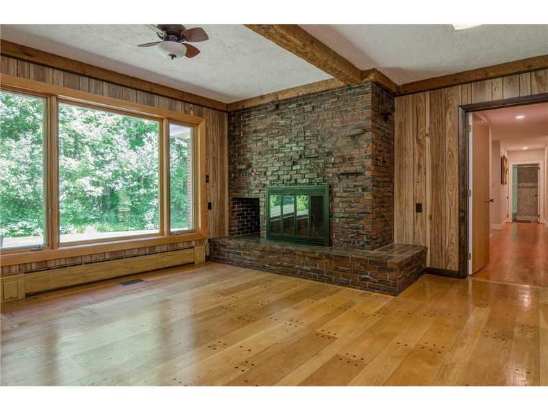 4 Sturdivant Road Cumberland, ME 04110 - Photo 15 of 29 Family Room.