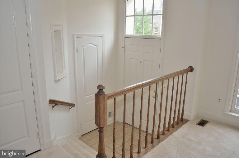 3946 Valley Ridge Drive Fairfax, VA 22033 - Photo 2 of 27 Entry Foyer...