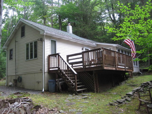 151 North Shore Road Greentown, PA 18426 - Photo 2 of 25