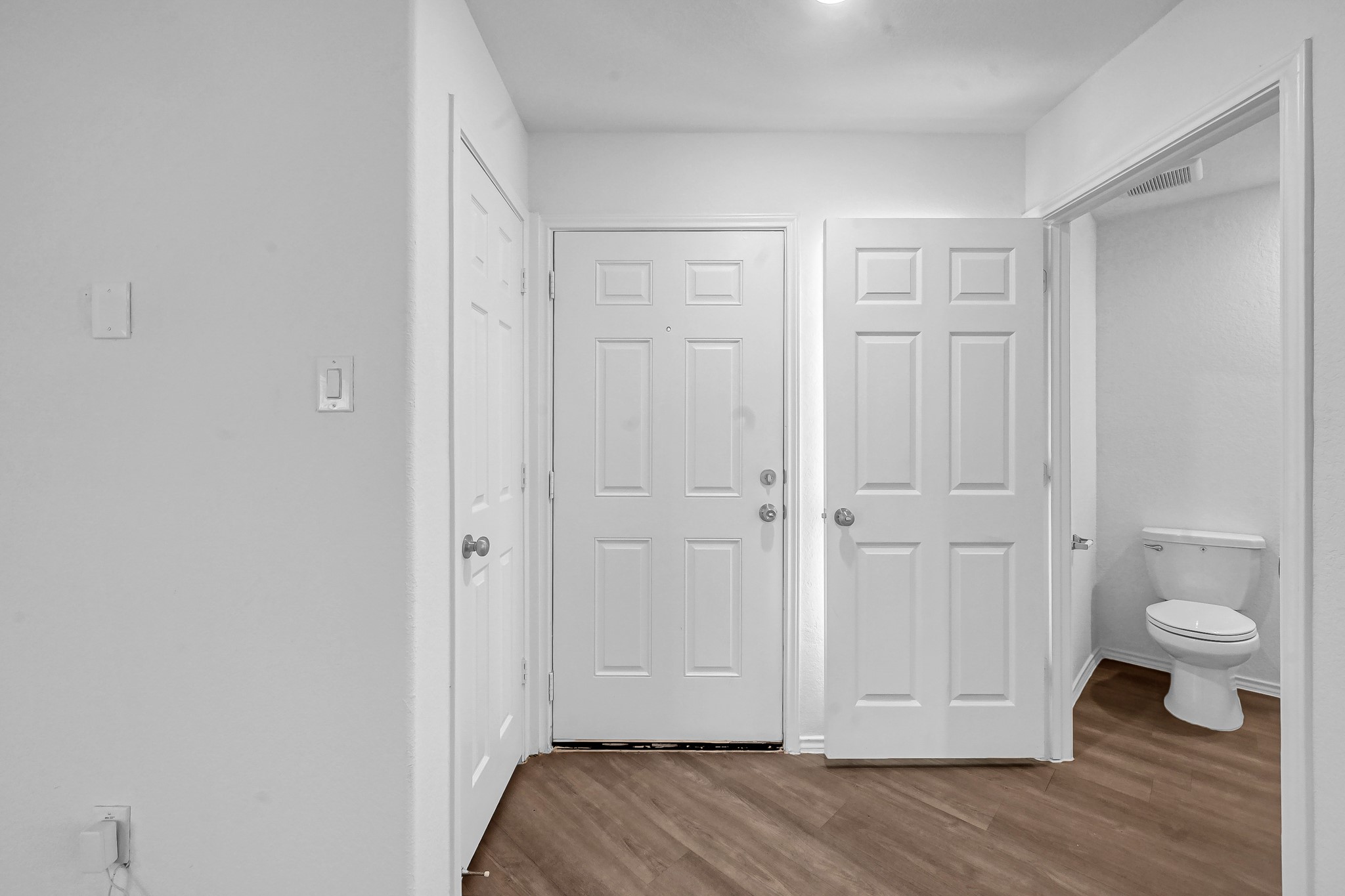 1714 Campos Court Conroe, TX 77301 - Photo 21 of 26 Half bath downstairs.