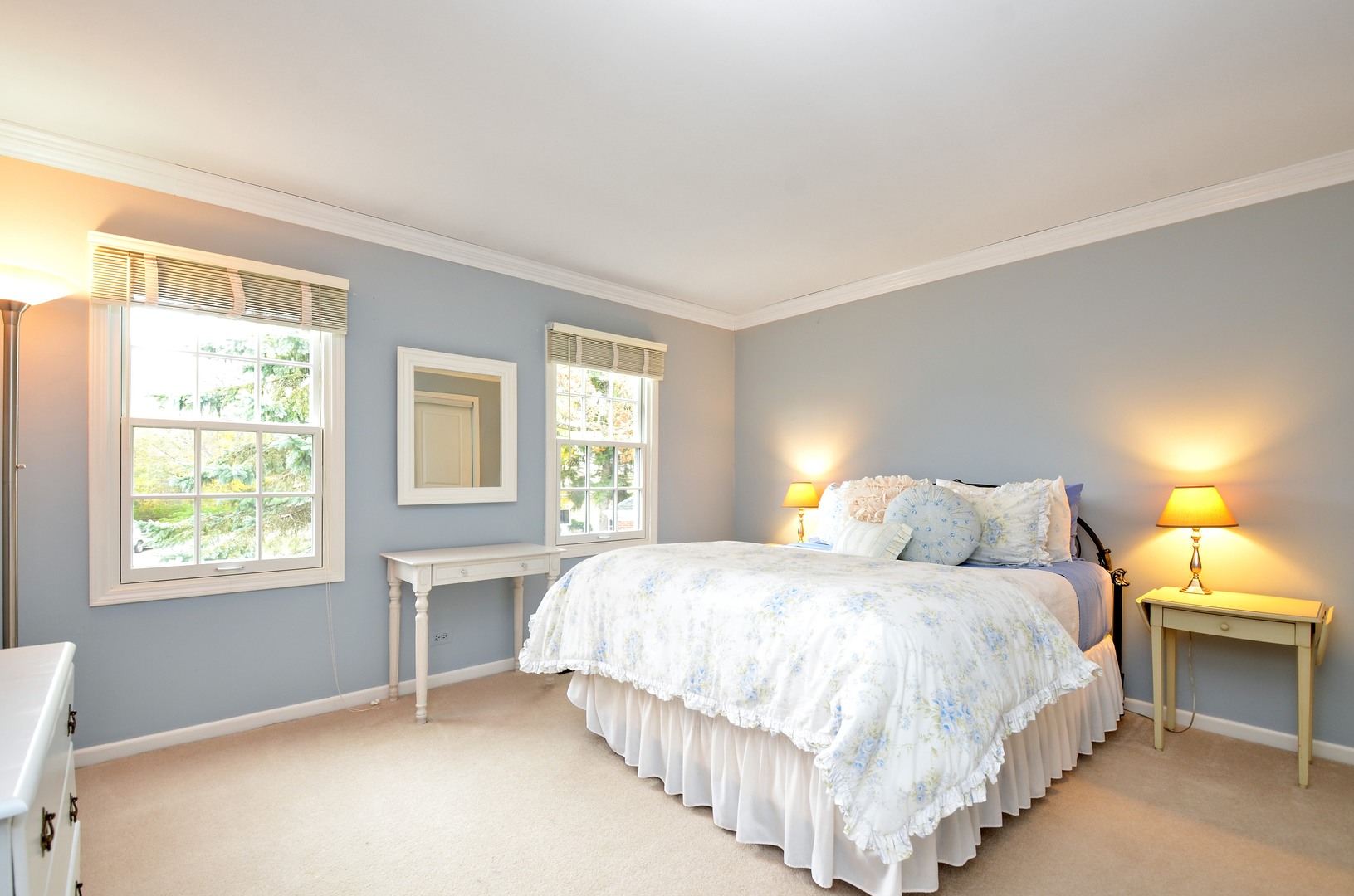 110 Indian Road Lake Bluff, IL 60044 - Photo 11 of 16