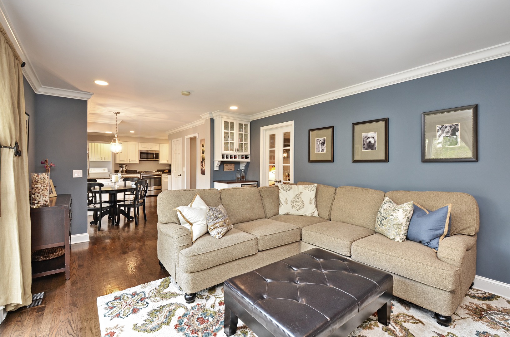 110 Indian Road Lake Bluff, IL 60044 - Photo 4 of 16