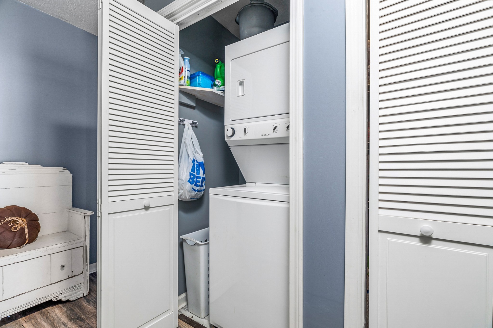 425 South Young Street Sparta, TN 38583 - Photo 23 of 34 a utility room with dryer and washer
