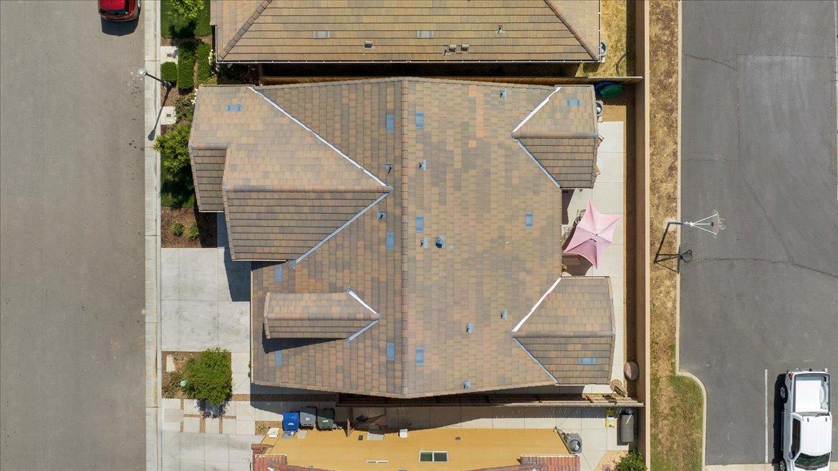 3012 Swift Lane Clovis, CA 93619 - Photo 37 of 40 a view of entryway