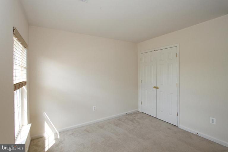 18724 Broken Oak Road Boyds, MD 20841 - Photo 11 of 17 Bedroom #3