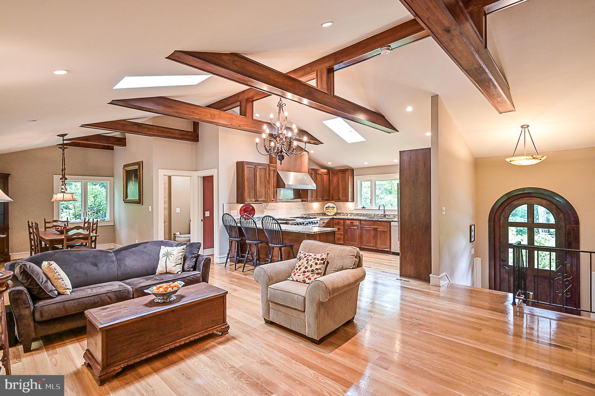 10600 Hunters Valley Road Vienna, VA 22181 - Photo 4 of 50 Stunning Architectural Beams Thru-out Main level