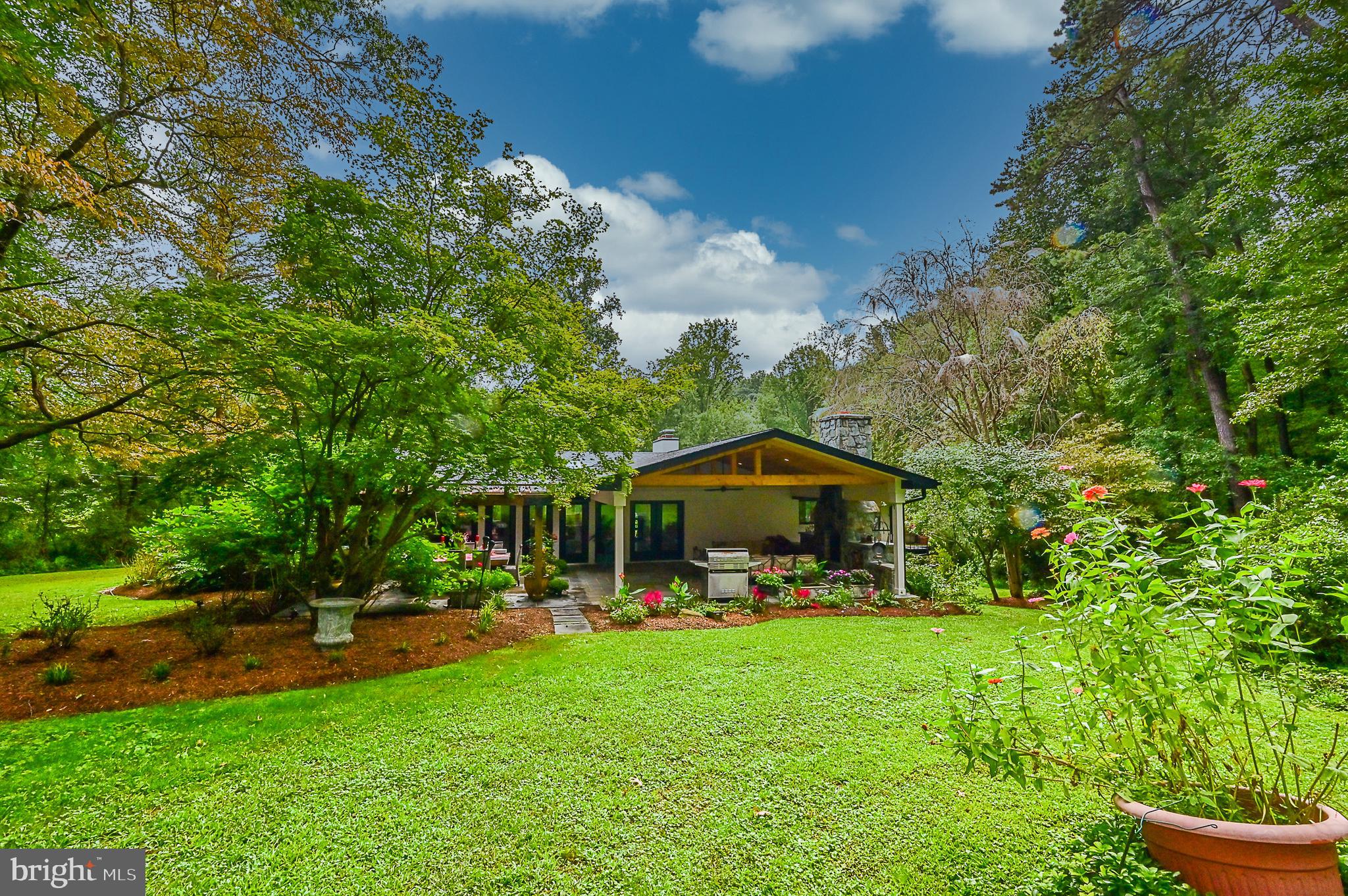 10600 Hunters Valley Road Vienna, VA 22181 - Photo 50 of 50 Impressive Rear Elevation in Lush Yard