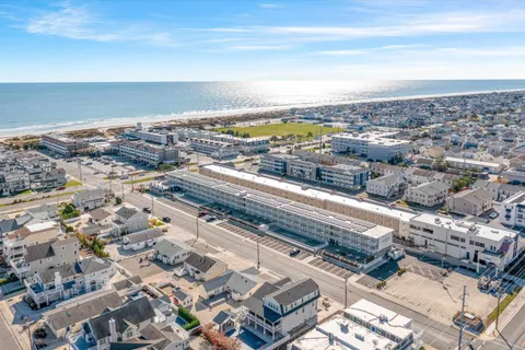 $449,999 | 7800 Dune Drive, Unit 324, Avalon, NJ 08202