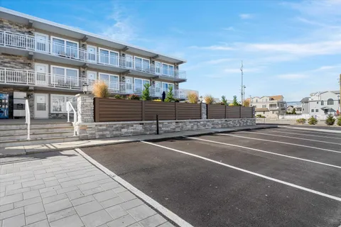 $449,999 | 7800 Dune Drive, Unit 324, Avalon, NJ 08202
