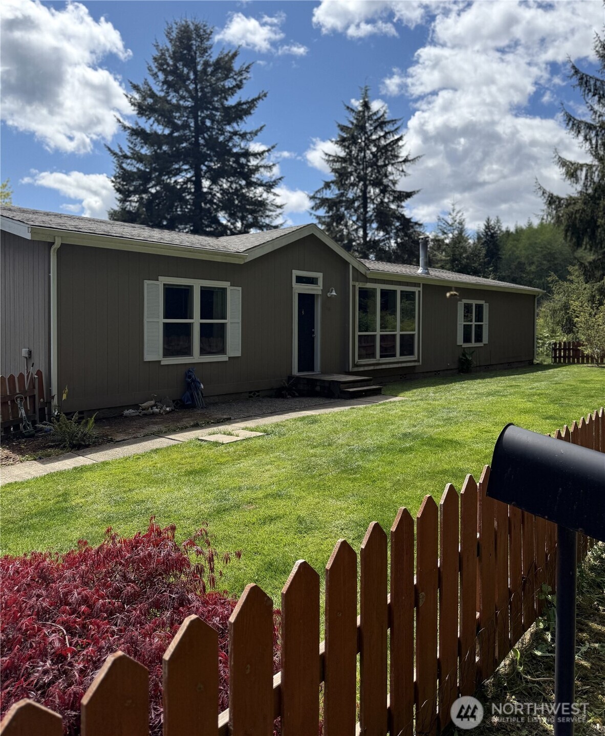 68 Urych Road Raymond, WA 98577 - Photo 2 of 33 Gallery Image 2