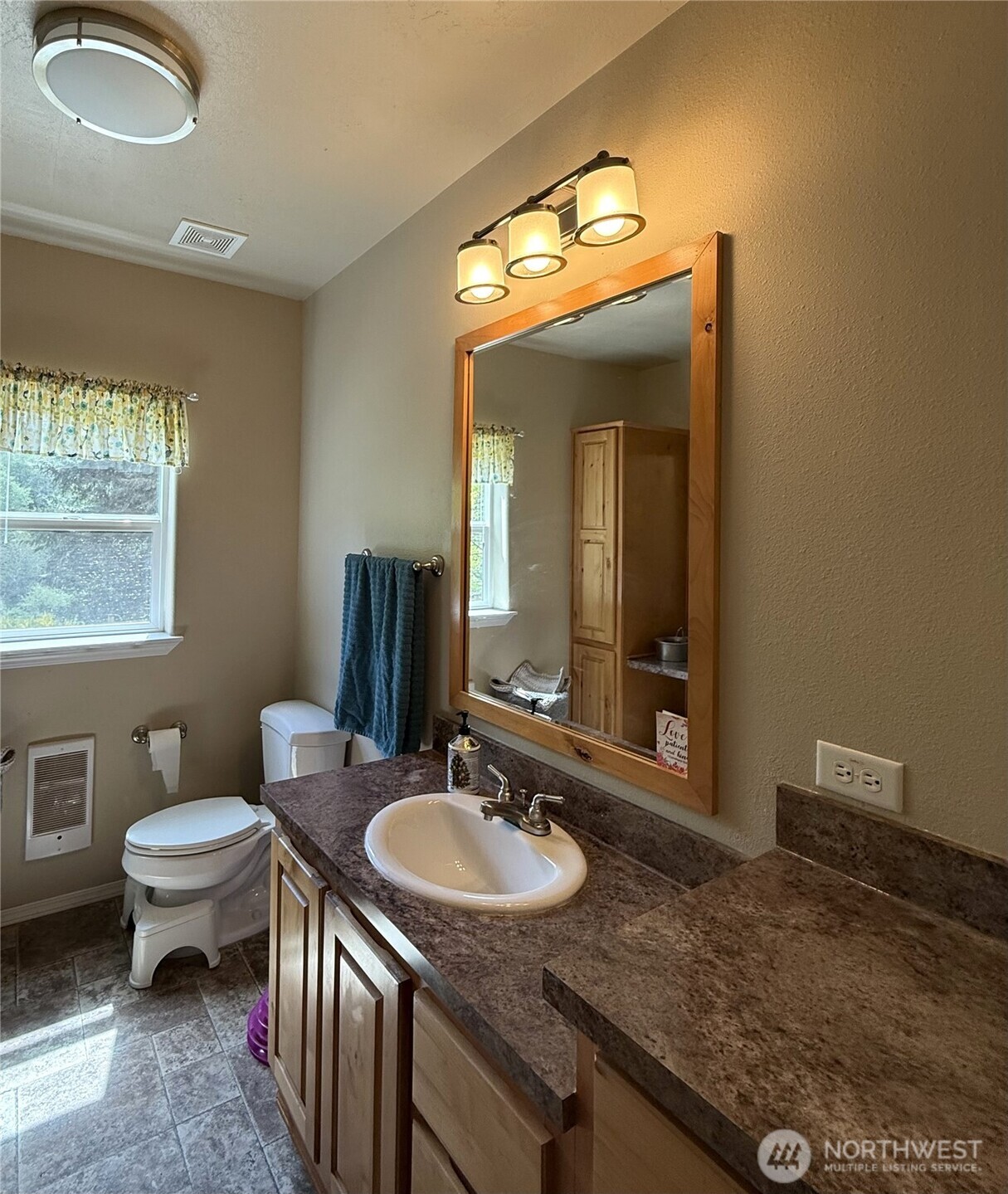 68 Urych Road Raymond, WA 98577 - Photo 31 of 33 Gallery Image 31