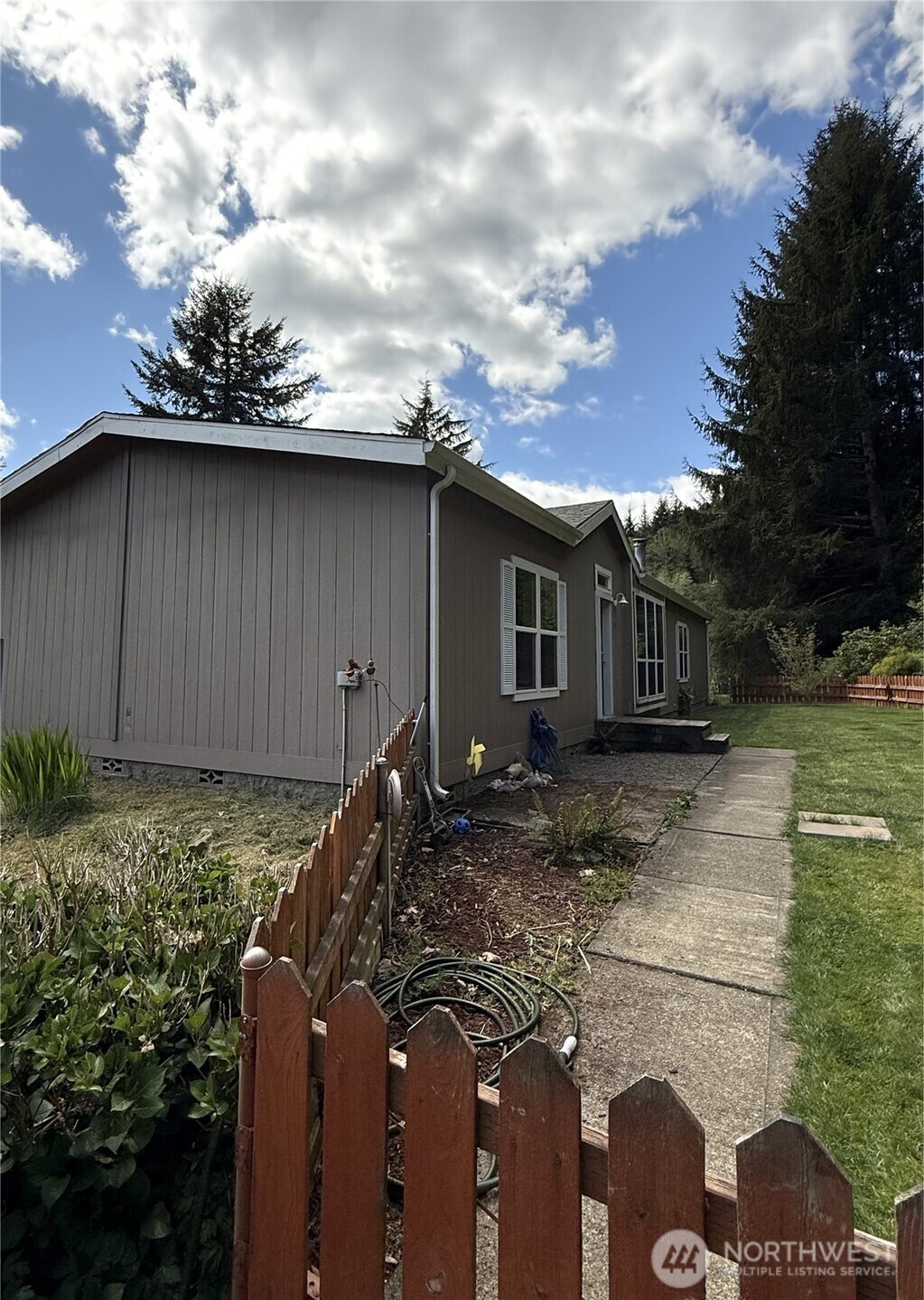 68 Urych Road Raymond, WA 98577 - Photo 6 of 33 Gallery Image 6