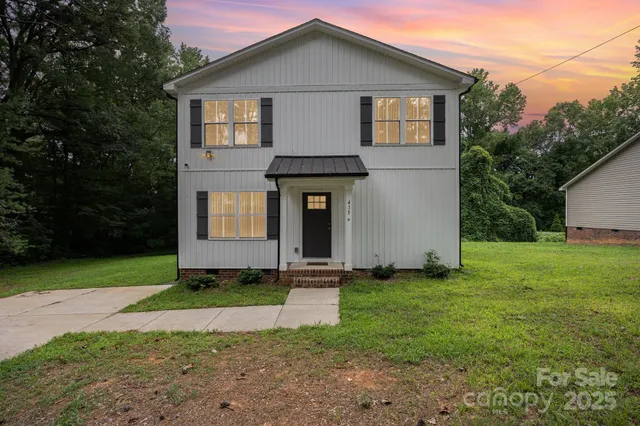 $289,900 | 415 Pinecroft Lane, Spencer, NC 28159
