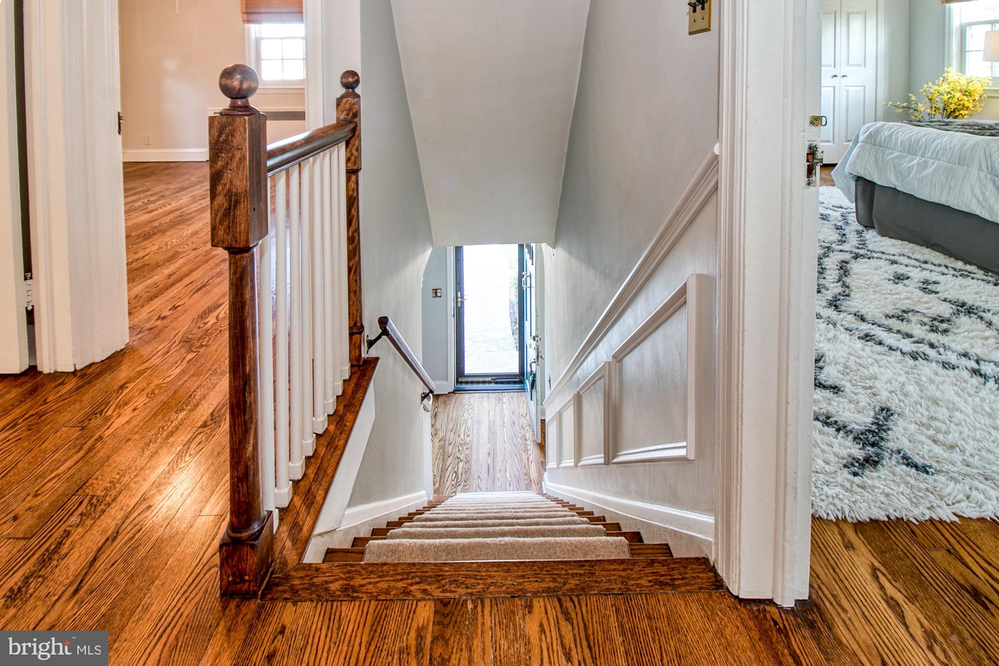 901 Greenleigh Road Baltimore, MD 21212 - Photo 22 of 81 2nd fl landing