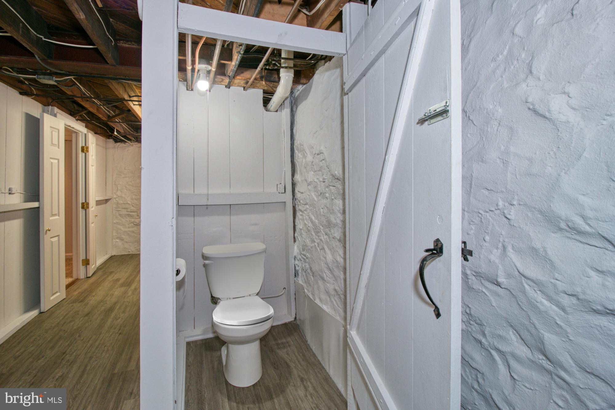 901 Greenleigh Road Baltimore, MD 21212 - Photo 39 of 81 1/4 bath in LL