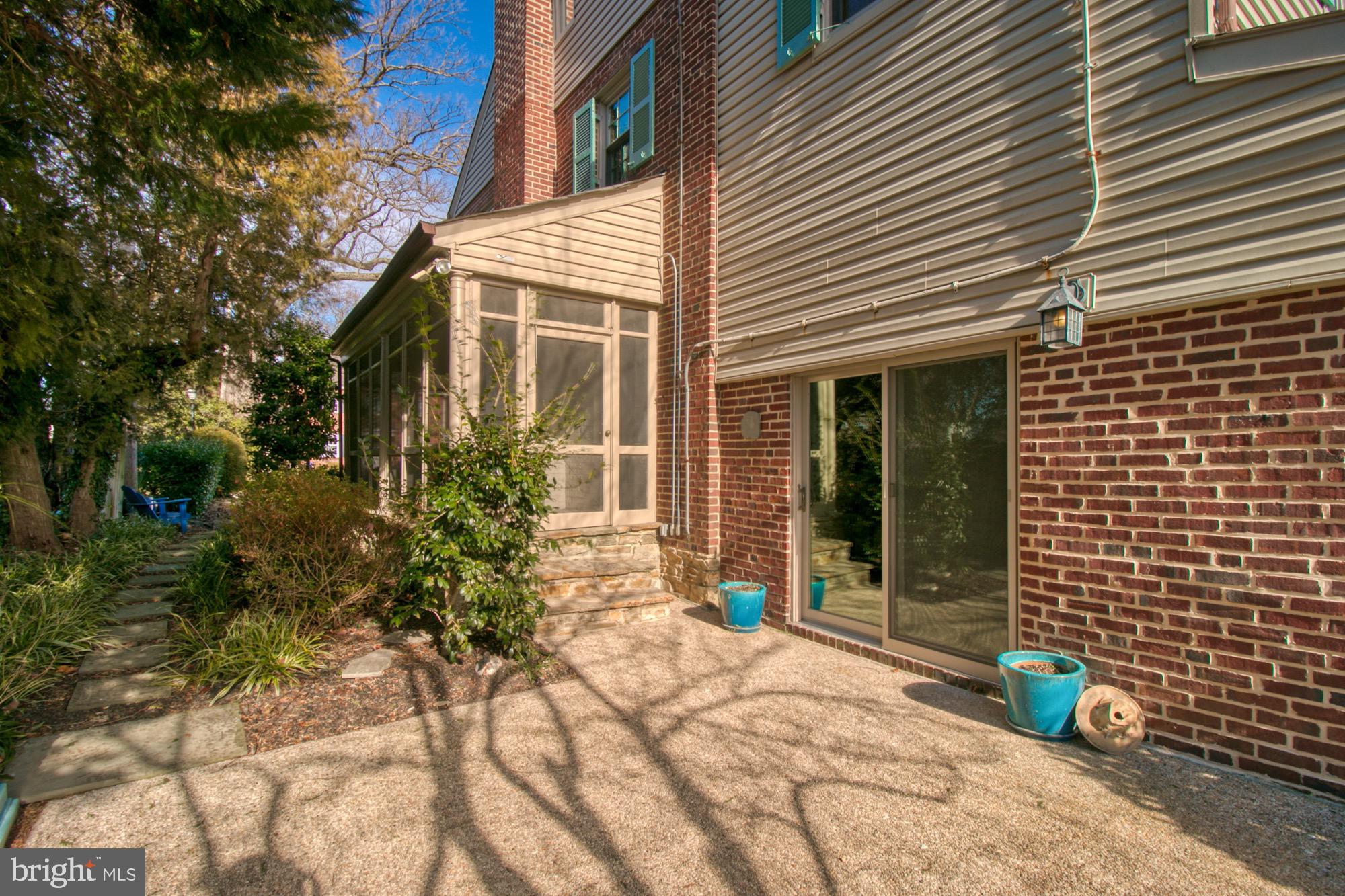 901 Greenleigh Road Baltimore, MD 21212 - Photo 43 of 81 Delightful private patio