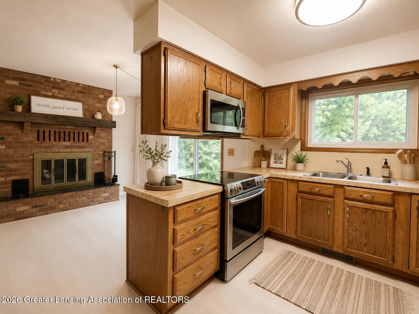 5637 Harper Road Holt, MI 48842 - Photo 12 of 56 kitchen