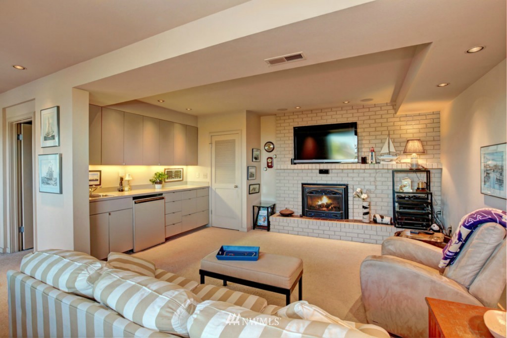 744 Walnut Street Edmonds, WA 98020 - Photo 13 of 19 Gallery Image 13