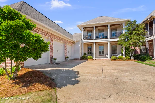 $665,000 | 124 Lake Village Drive, Madison, MS 39110