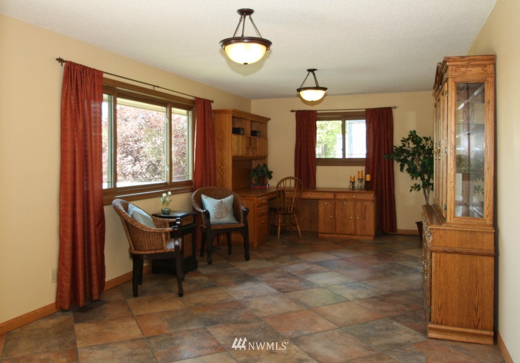 7117 South Langston Road Seattle, WA 98178 - Photo 12 of 15 Gallery Image 12