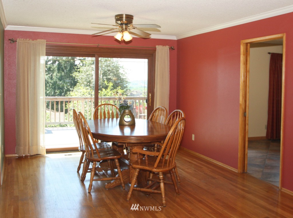 7117 South Langston Road Seattle, WA 98178 - Photo 9 of 15 Gallery Image 9