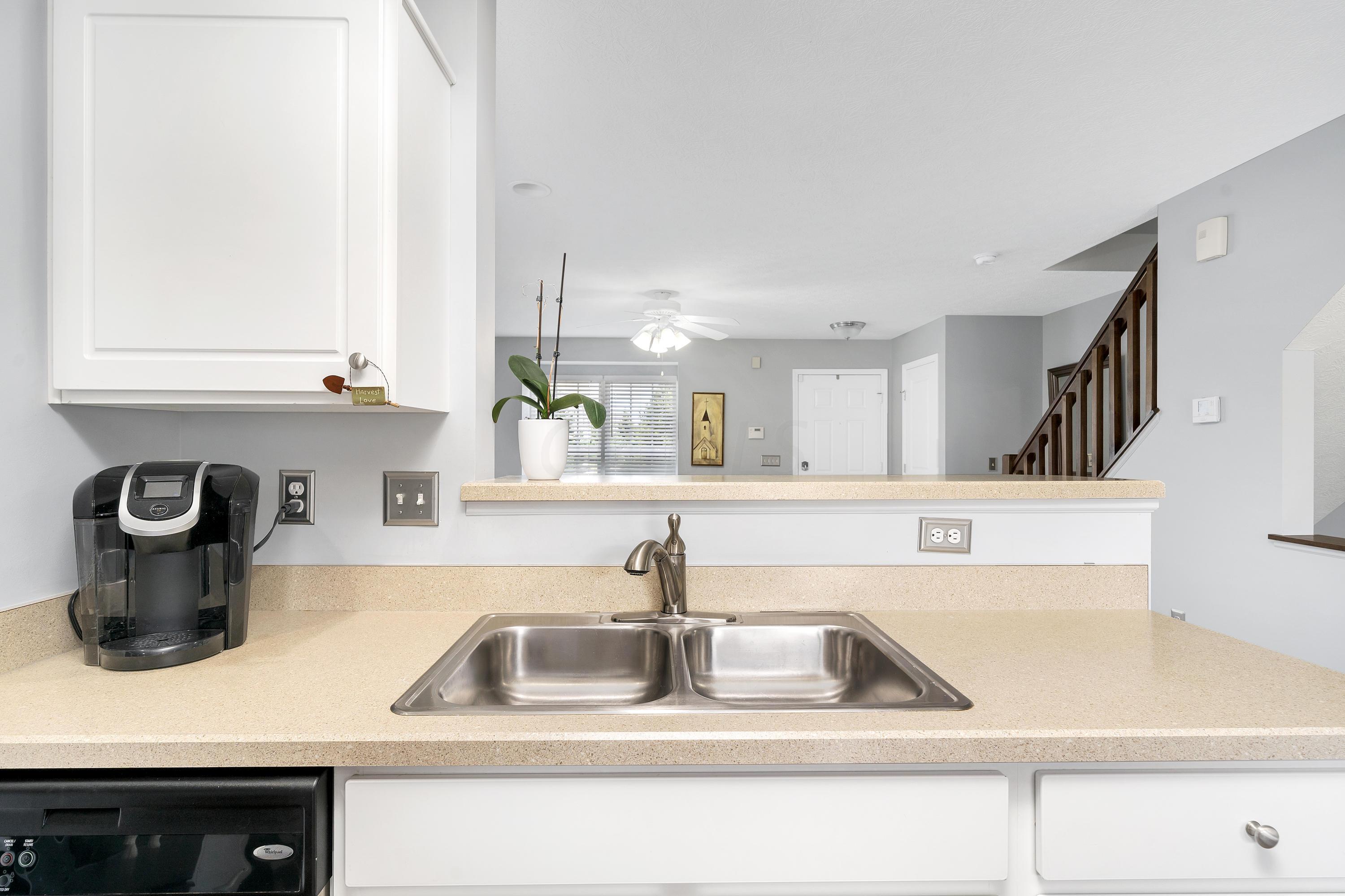 6329 Needletail Road, Unit 6329 Columbus, OH 43230 - Photo 7 of 38