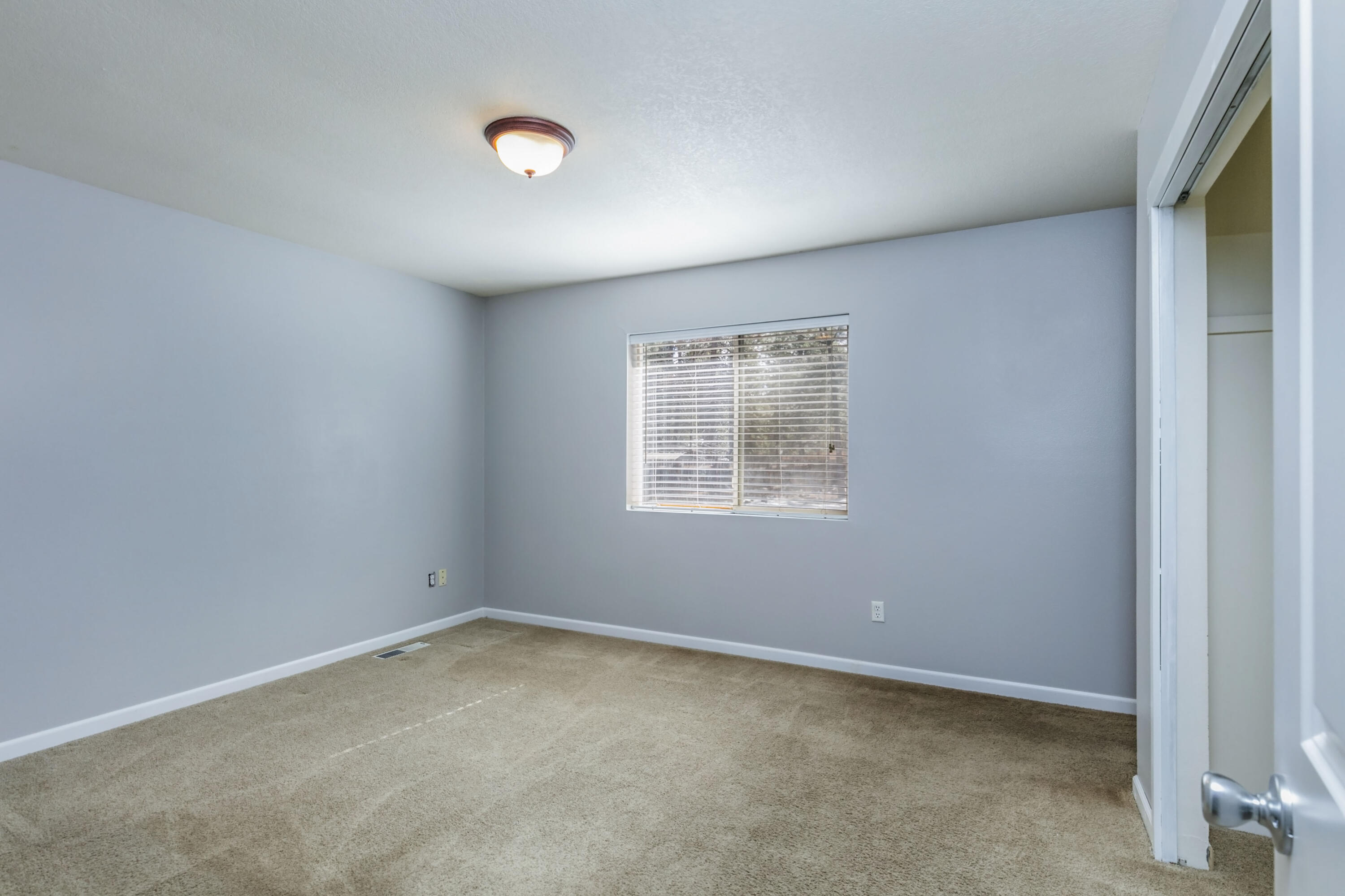 18891 Choctaw Road Bend, OR 97702 - Photo 9 of 24 09