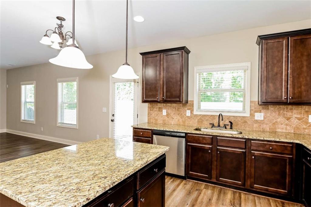 2131 Bridgewater Pass Hampton, GA 30228 - Photo 3 of 15