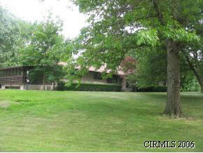 911 North Hawthorne Road Marion, IN 46952 - Photo 2 of 8 Gallery Image 2