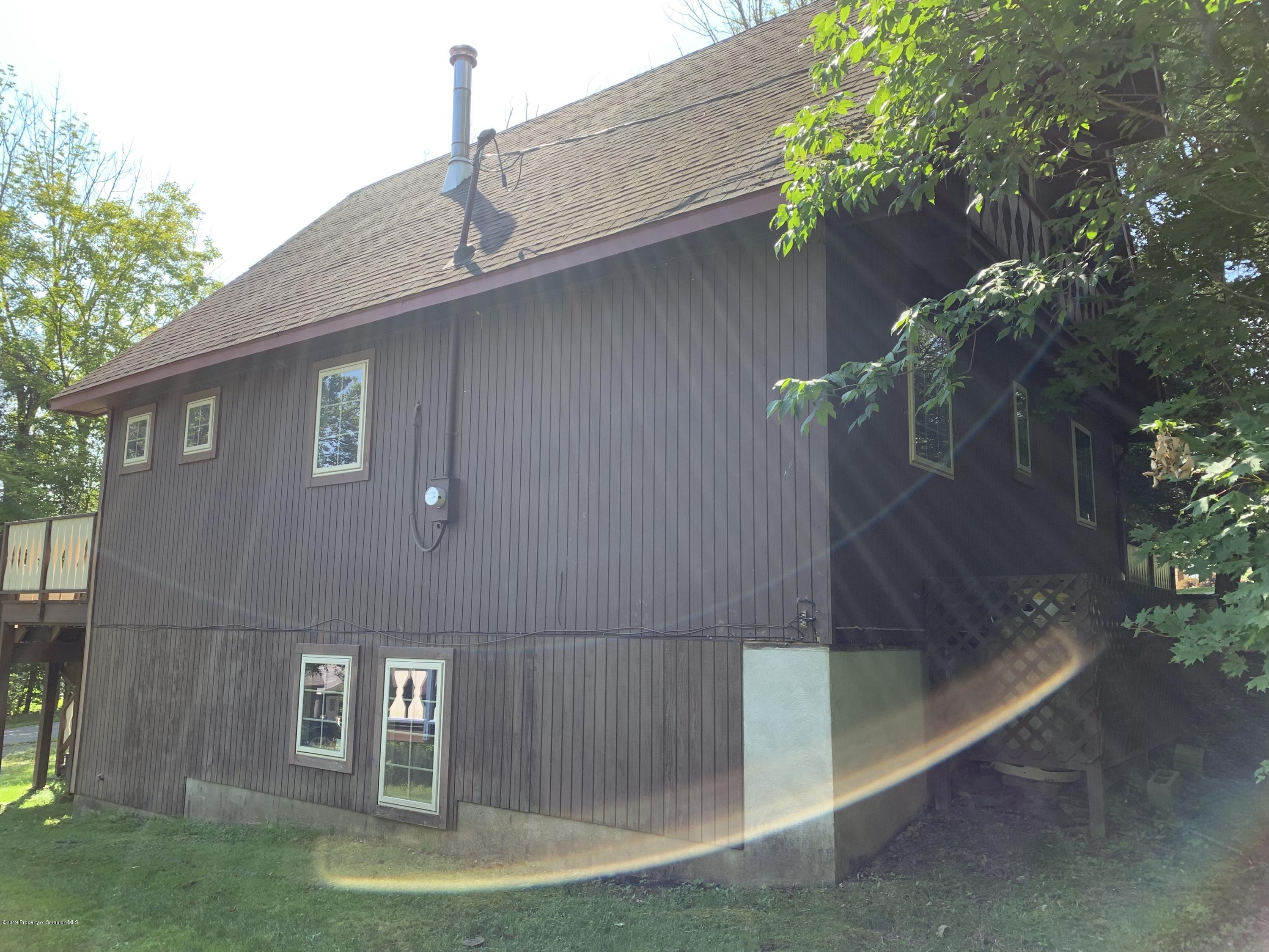 7 West Spring Loop Union Dale, PA 18470 - Photo 2 of 14 Gallery Image 2
