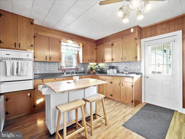 $262,000 | 62 East Main Street, Fayetteville, PA 17222