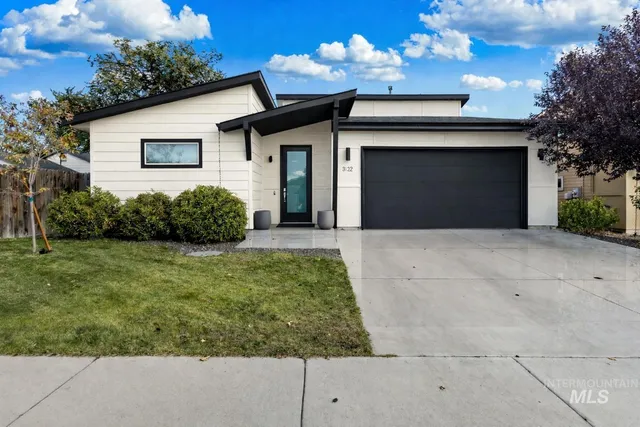 $550,000 | 3132 South Annett Avenue, Boise, ID 83705