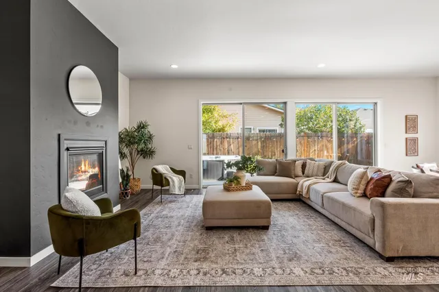 $550,000 | 3132 South Annett Avenue, Boise, ID 83705