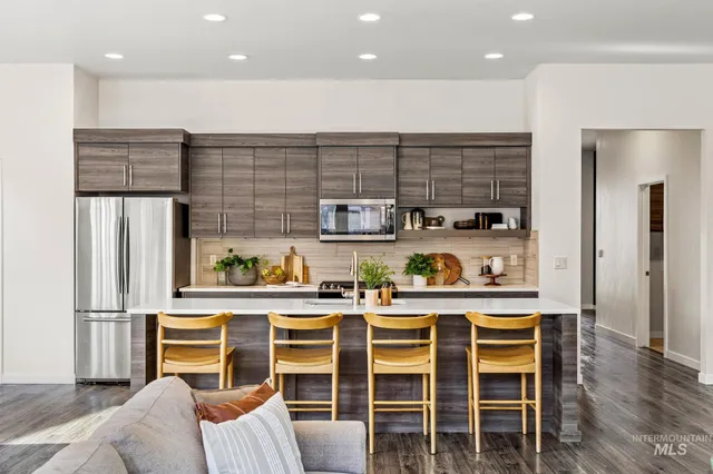 $550,000 | 3132 South Annett Avenue, Boise, ID 83705