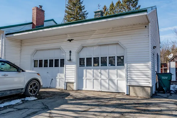$230,000 | 1125 West Main Street, Dover Foxcroft, ME 04426
