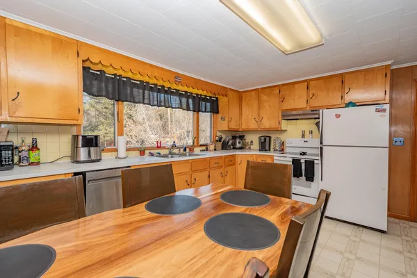 $230,000 | 1125 West Main Street, Dover Foxcroft, ME 04426