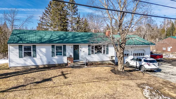 $230,000 | 1125 West Main Street, Dover Foxcroft, ME 04426