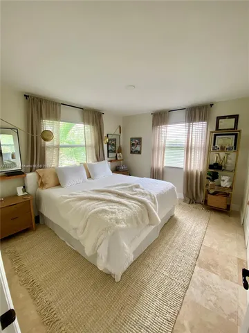 $2,950 | 4600 Southwest 67th Avenue, Unit 240, Miami, FL 33155